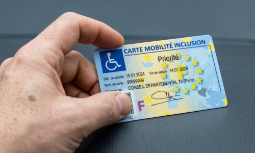 CMI : ce qui change au 31 décembre 2026 pour une personne malvoyante